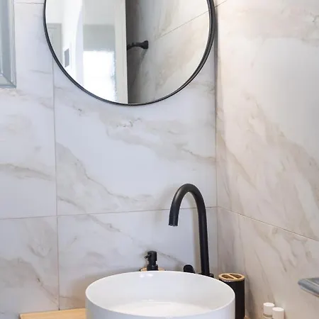 Navi B2 Brand New 2b/d In Naousa Apartment Livadia (Paros)